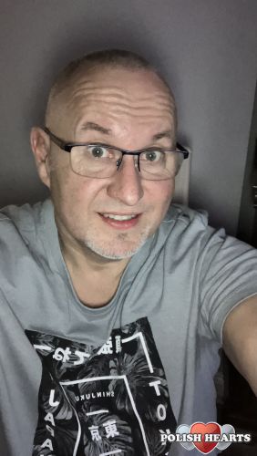 Kontempluję nad sobą i sensem życia w dużym skupieniu 
